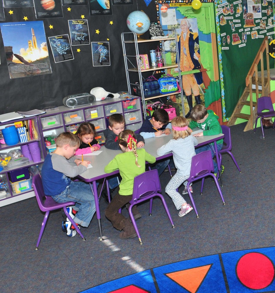 Colorado Springs Preschools | Children Working